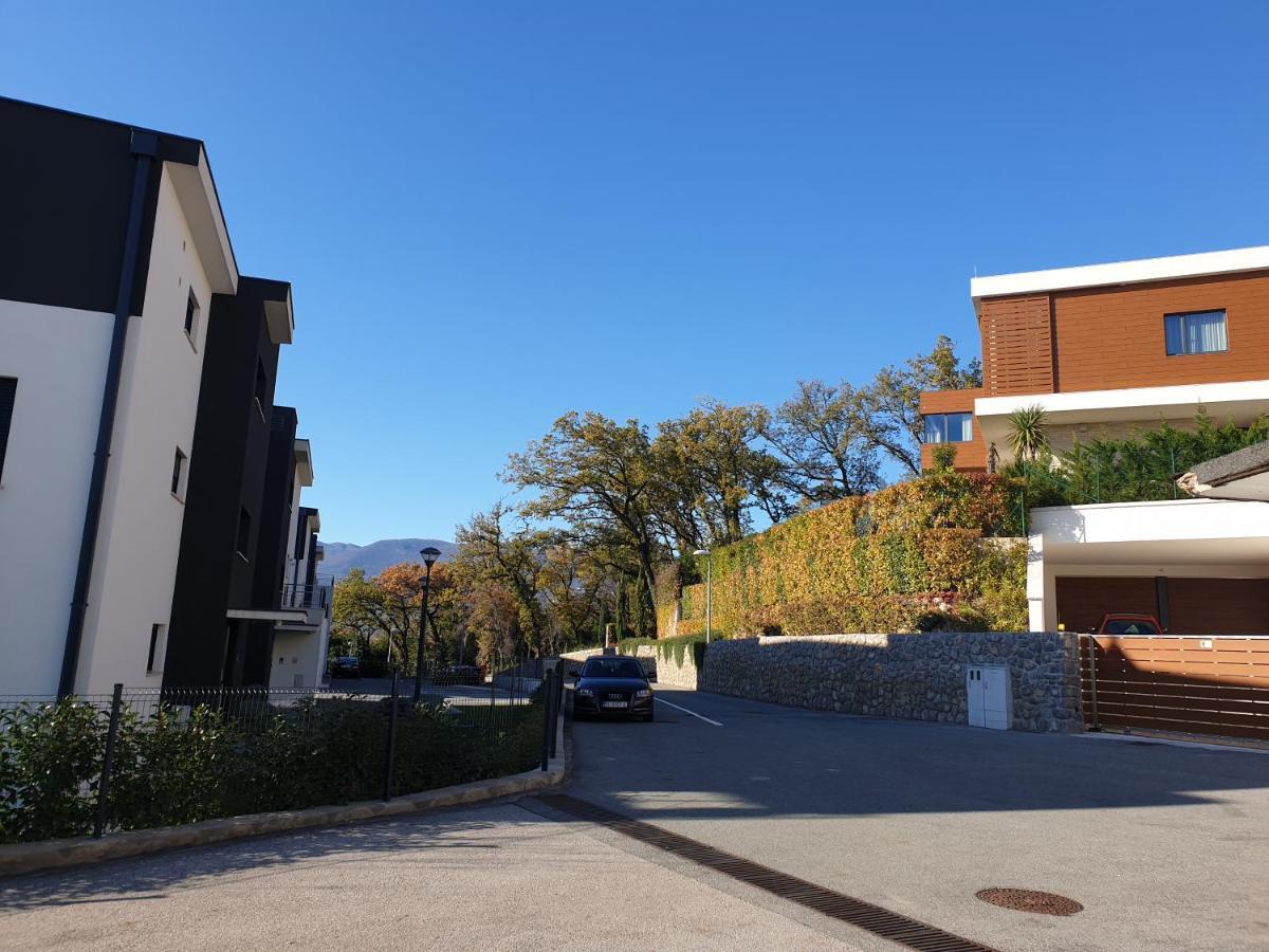 Apartment Kantrida-Near The Beach Rijeka Exterior foto